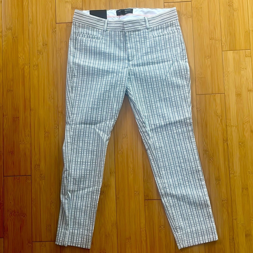 “New” Banana Republic “Skoan” crop pants. Size 0. Black and white pinstripes.